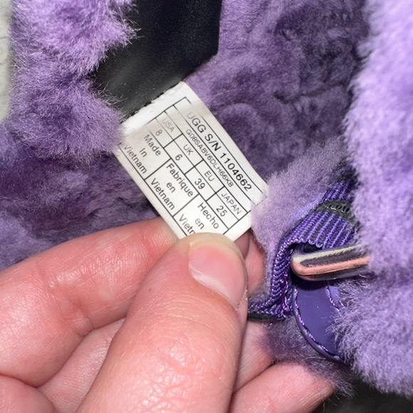 UGG Fuzz Yeah Violet Blue Buckle Slip-On Sandals Purple Women's Size 8 Purple - Picture 5 of 7